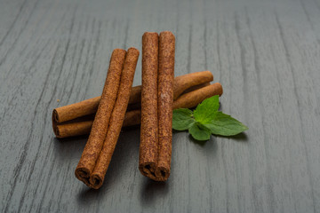 Cinnamon sticks