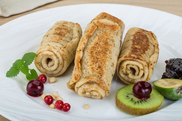 Pancakes with berries