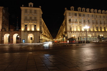 Fototapeta na wymiar Torino scenari notturni