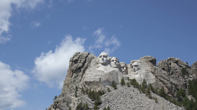 Time lapse zoom in Mt. Rushmore Presidents
