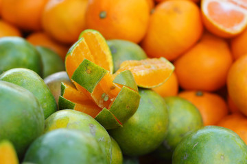 orange fruits in the market