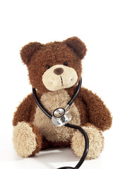 Teddy mit Stethoskop,Symbolbild, Studio