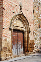 Llerena, Badajoz, iglesia de Santiago, portada de la torre