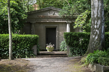 Mausoleum auf einem Friedhof