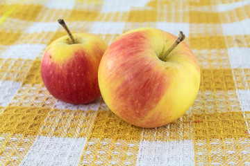 Red apple
