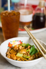 Stir fried egg noodles