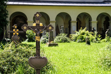 Fototapeta premium Historischer Friedhof in Salzburg