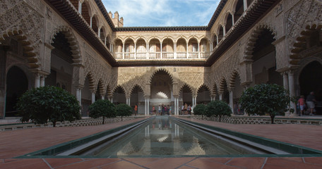 Fototapeta premium Seville - The Courtyard of the Maidens in Alcazar of Seville.
