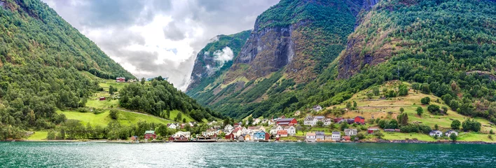 Zelfklevend Fotobehang Sognefjord in Noorwegen © Sergii Figurnyi