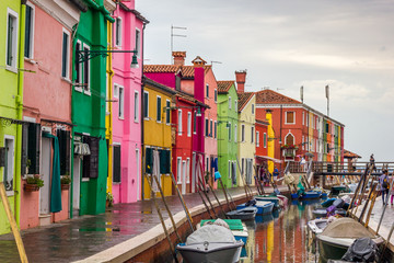 Fototapeta na wymiar Fishermen colorful houses in Burano, Italy