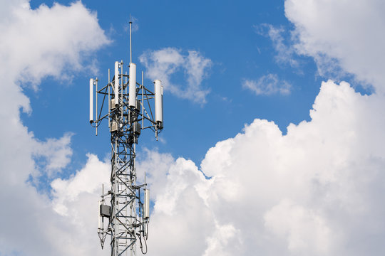 Antenna repeater