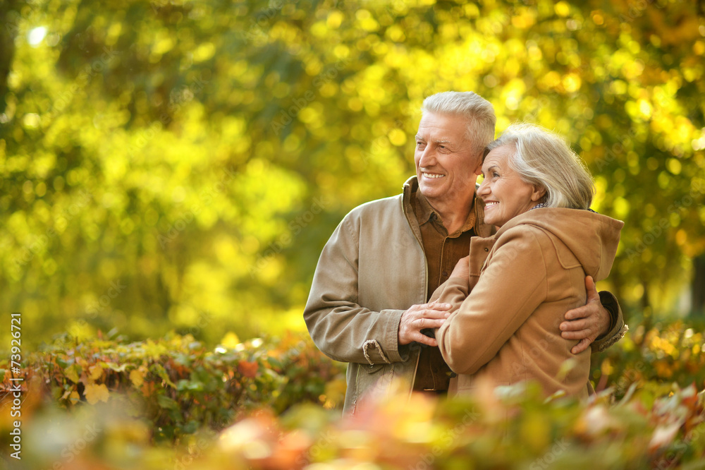 Canvas Prints couple in autumn park