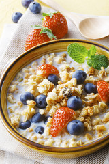シリアル食品とフルーツ　Cereal and fruit