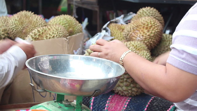 DURİAN TRADE İN LOCAL MARKET