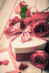 Fototapeta na wymiar Valentine's day gift and roses