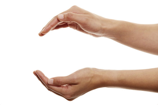 H&auml;nde halten leeren Raum 2