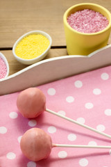 Fototapeta na wymiar Pink cake pops