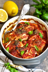 Chicken legs stewed in sweet and sour sauce.