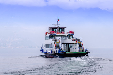Obraz premium Car-ferry