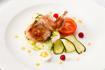 quail with fresh vegetables