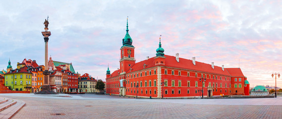 Castle square panorama in Warsaw, Poland - obrazy, fototapety, plakaty