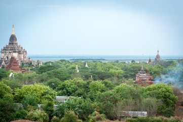 Scenary with Thatbyinnyu Pagoda