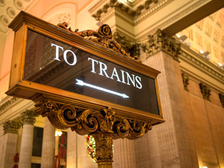 Obraz premium Public transit to trains transportation travel sign holiday Union Station Washington DC
