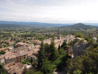 Fototapeta na wymiar Luberon - Provence Village SAINT SATURNIN LES APT 3