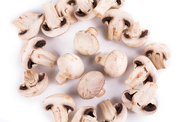 Sliced champignons.