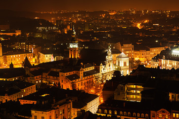 Fototapeta na wymiar Night Lviv