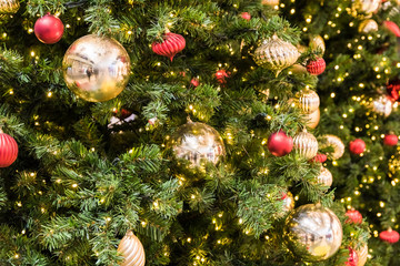 Obraz na płótnie Canvas Christmas Balls Decorations In Christmas Tree