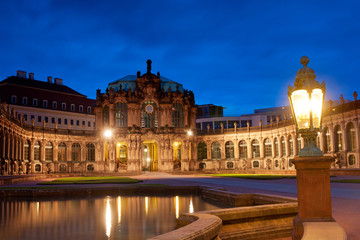 Naklejka premium Zwinger am Abend