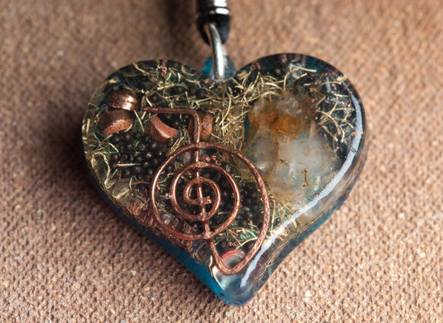 Coraz&oacute;n de orgonite