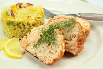 rôti de saumon farci