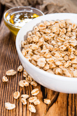 Puffed wheat breakfast cereals