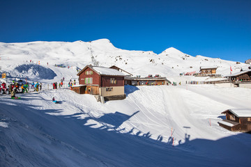 Winter of Kleine Scheidegg, time for skiing
