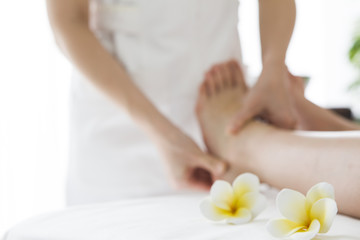 Obraz na płótnie Canvas Heel massage