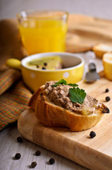 Sandwich with meat pate