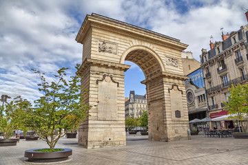 Fototapeta na wymiar Guillaume gate on Darcy square in Dijon, France