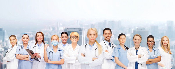 team or group of doctors and nurses