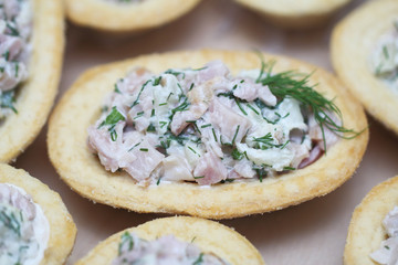 tartlet with chicken meat