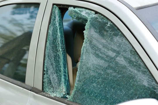 Broken windshield wiper on a broken car window Stock Photo by ©creatista  39761309