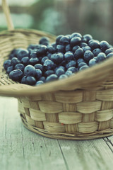 Fototapeta na wymiar Blueberry basket