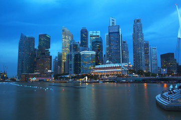 Fototapeta na wymiar Вечерний Сингапур