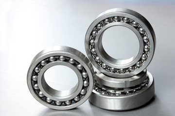 Ball bearing