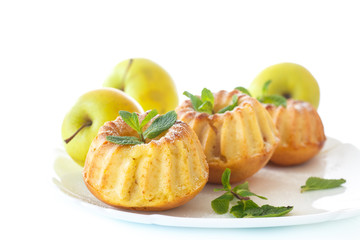 sweet apple muffins