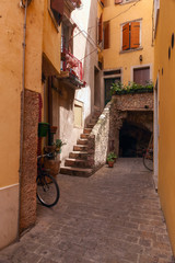 Fototapeta na wymiar Typical Italian courtyard, Italy