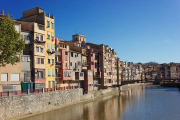 Fototapeta na wymiar old town of Girona, Spain