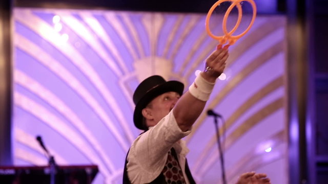 Bubble show at the festival.