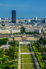 Fototapeta na wymiar Paris landscape - champ de mars